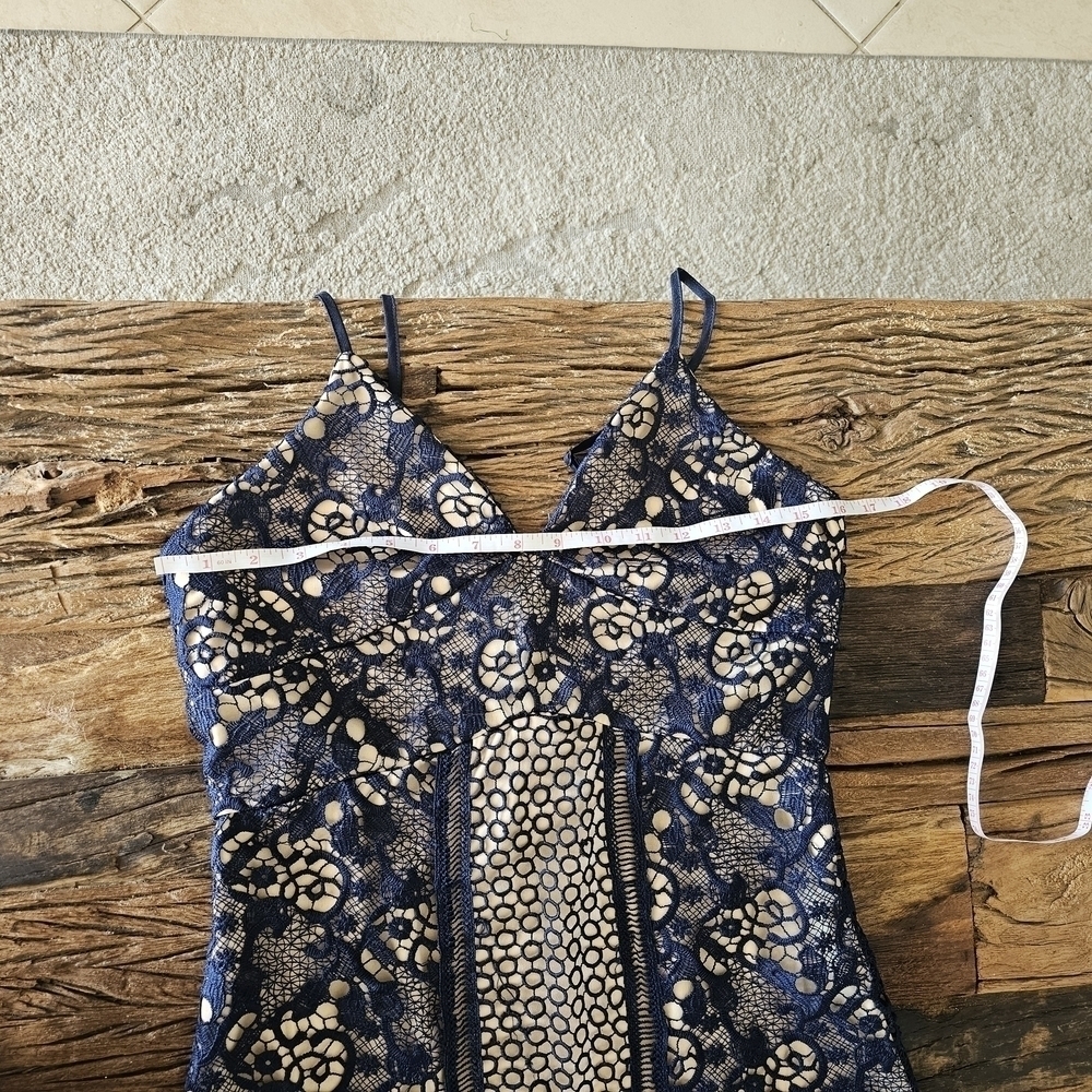 NEW Romeo+Juliet Navy Blue Lace Dress Medium Blue - Picture 7 of 16